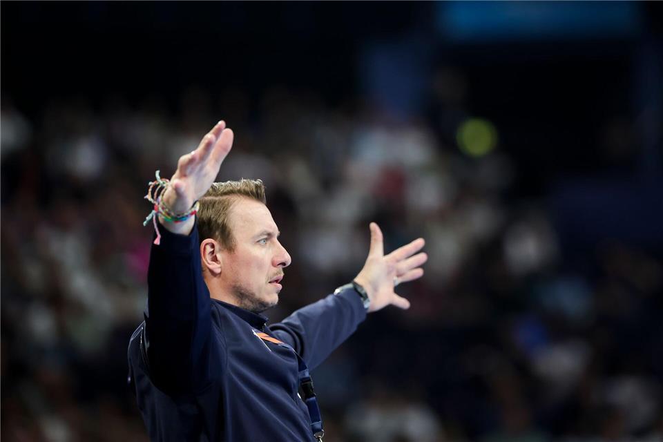 Trainer Filip Jicha und der THW Kiel spielten beim HBW Balingen-Weilstetten.Christian Charisius/dpa