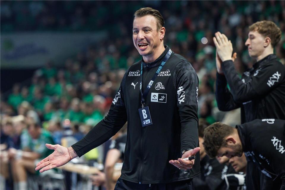 Trainer Filip Jicha und der THW Kiel spielten beim ThSV Eisenach.Andreas Gora/dpa