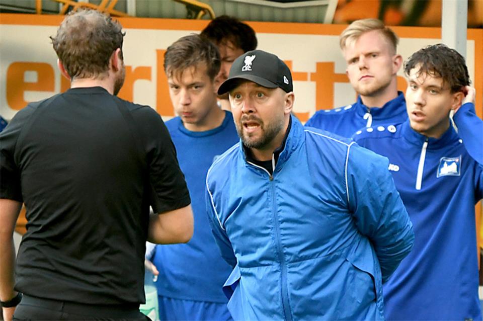 Trainer Georg Geers und sein Landesligist stecken in einer ausgeprägten Krise. Die Westfalia ist Schlusslicht und kämpft um den Anschluss ans Tabellenmittelfeld.