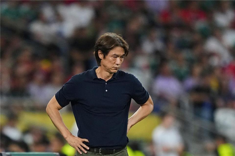 Trainer Hong Myung-bo hat kurz nach dem WM-Aus seinen Rücktritt angekündigt.Moises Castillo/AP/dpa