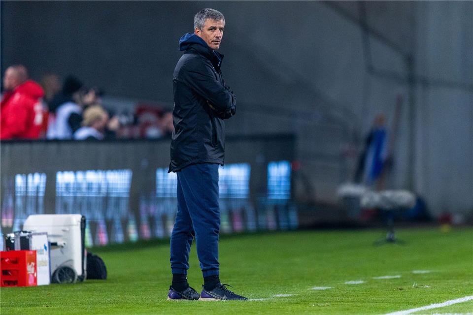 Trainer Jens Härtel hat Aue zum Jahresanfang übernommen. Bei seinem ersten Spiel kam er zu einem Remis.Jens Büttner/dpa