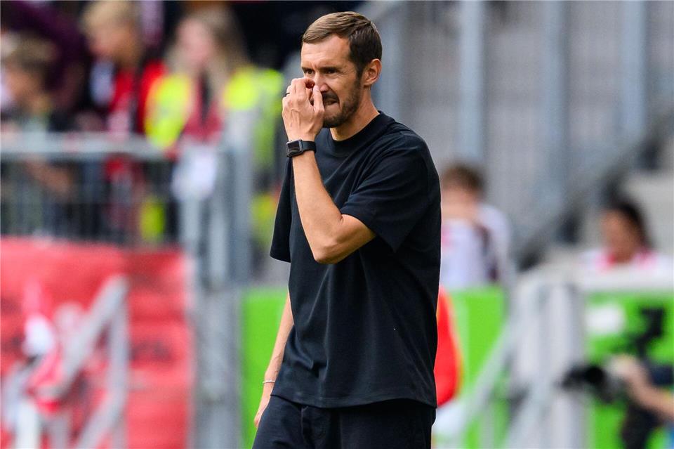 Trainer Julian Schuster und der SC sind am Samstag in Bremen zu Gast. (Archivbild)Tom Weller/dpa