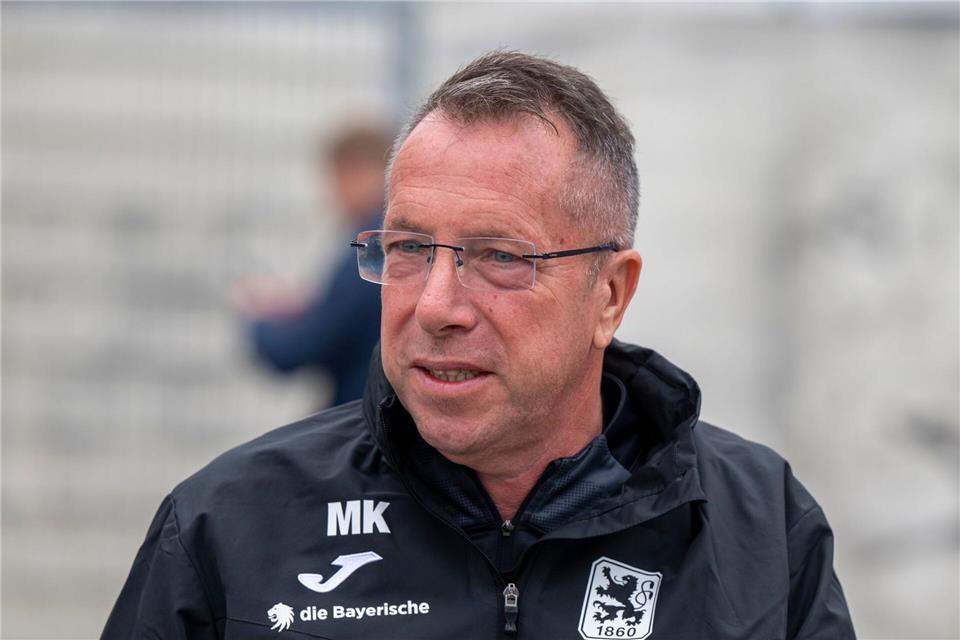 Trainer Kauczinski und seine Münchner „Löwen“ unterliegen daheim gegen Verl. (Archivbild)Peter Kneffel/dpa