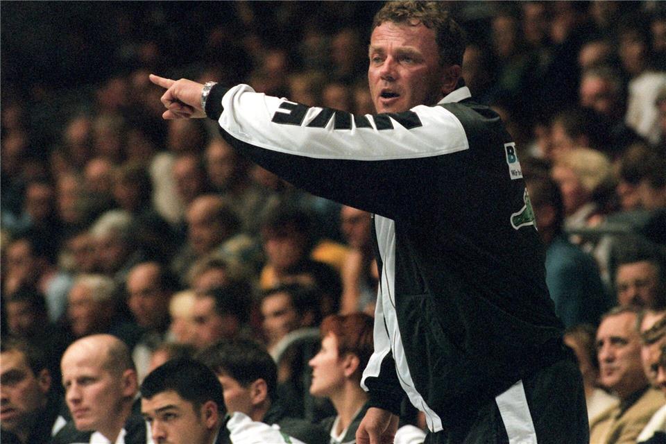 Trainer Lothar Doering holte 1993 mit den deutschen Handballerinnen den WM-Titel.Peter Förster/Zentralbild/dpa