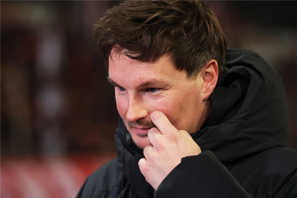 Trainer Merlin Polzin bereitet den HSV auf das Heimspiel gegen die Bayern aus München vor. (Archivbild)Christian Charisius/dpa