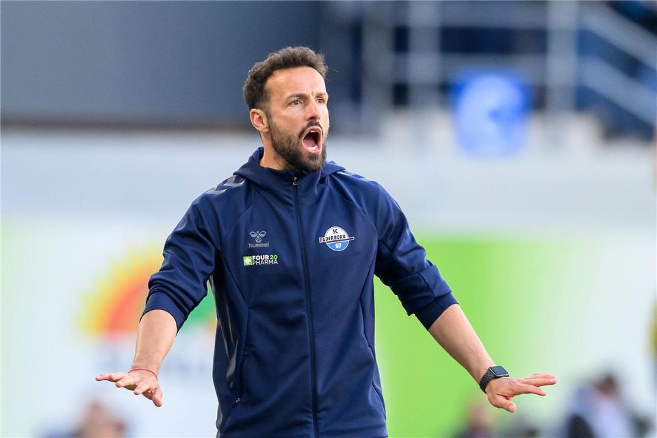 Trainer Ralf Kettemann hat mit dem SC Paderborn weiter die Chance auf den dritten Bundesliga-Aufstieg.Anke Waelischmiller/dpa