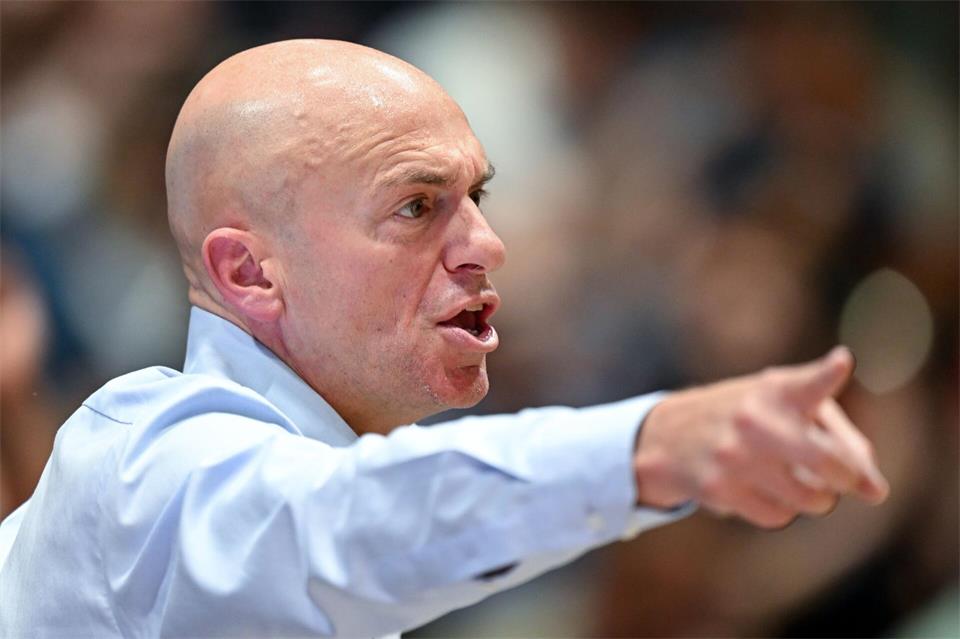 Trainer Rodrigo Pastore musste sich mit seinen NIners doch noch geschlagen geben. (Archivbild)Hendrik Schmidt/dpa