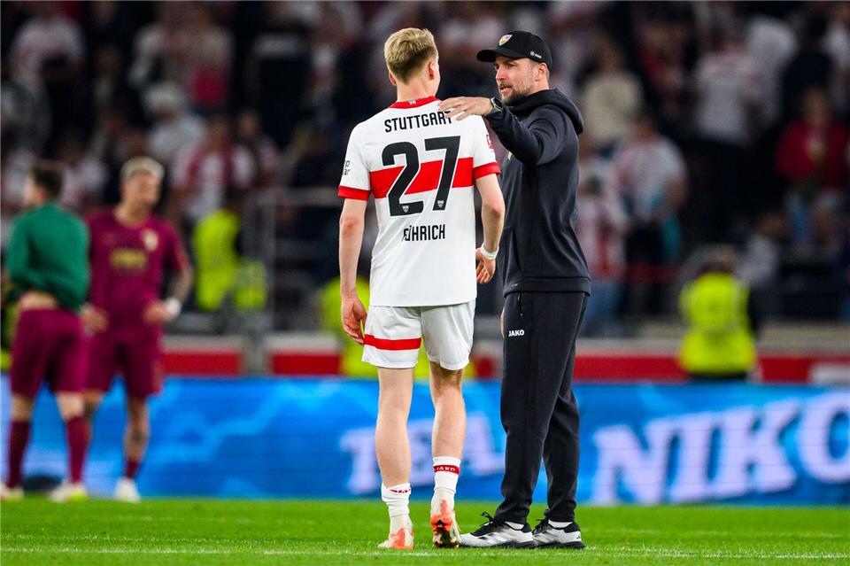 „Kein Zufall“: Führich auf dem Weg zurück nach oben? Trainer Sebastian Hoeneß ist froh über die jüngste Leistung von Chris FührichTom Weller/dpa