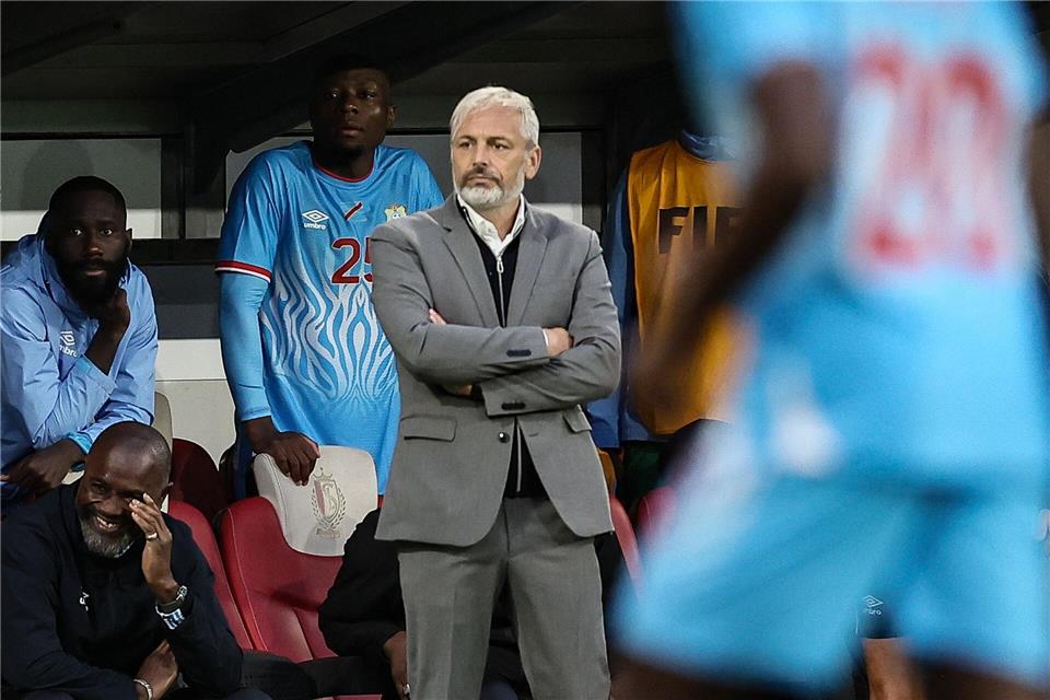 Trainer Sébastien Desabre bereitet seine Mannschaft in Houston vor. (Archivbild)Bruno Fahy/Belga/dpa