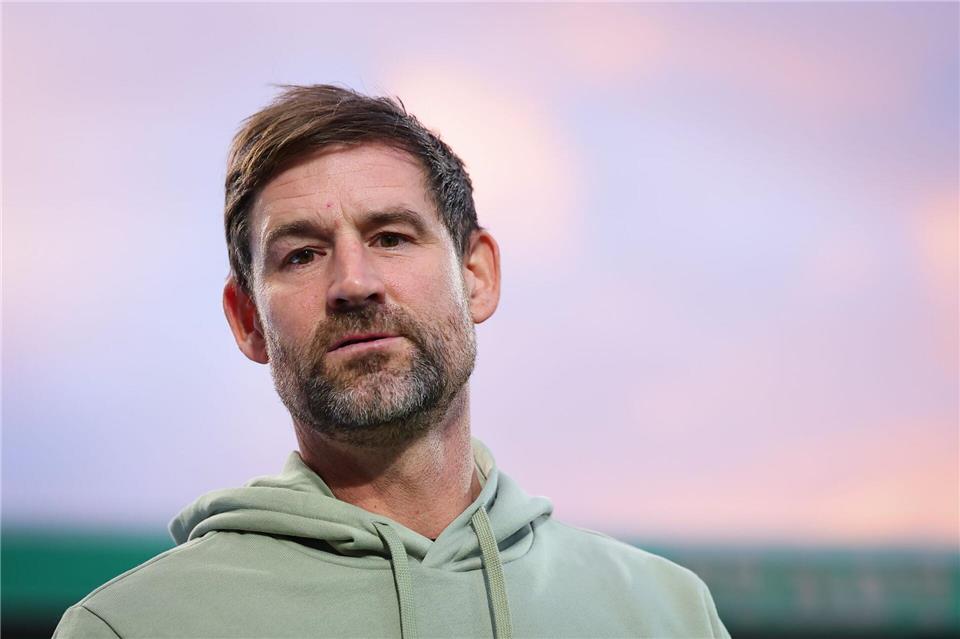 Fürth nach Liga-Pleiten unter Druck - Hrgota als „Option“ Trainer Thomas Kleine hofft auf einen Befreiungsschlag im Pokal.Daniel Karmann/dpa