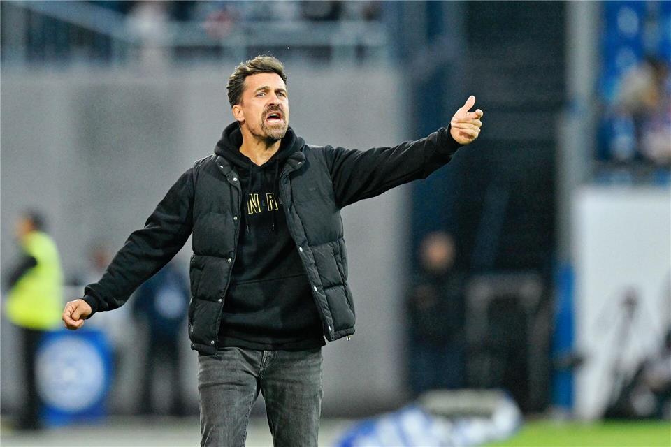 Dynamo-Coach vor Berlin-Spiel: Kulisse keine Last  Trainer Thomas Stamm sieht die Kulisse im Olympiastadion nicht als Last an. (Archivbild)Uwe Anspach/dpa