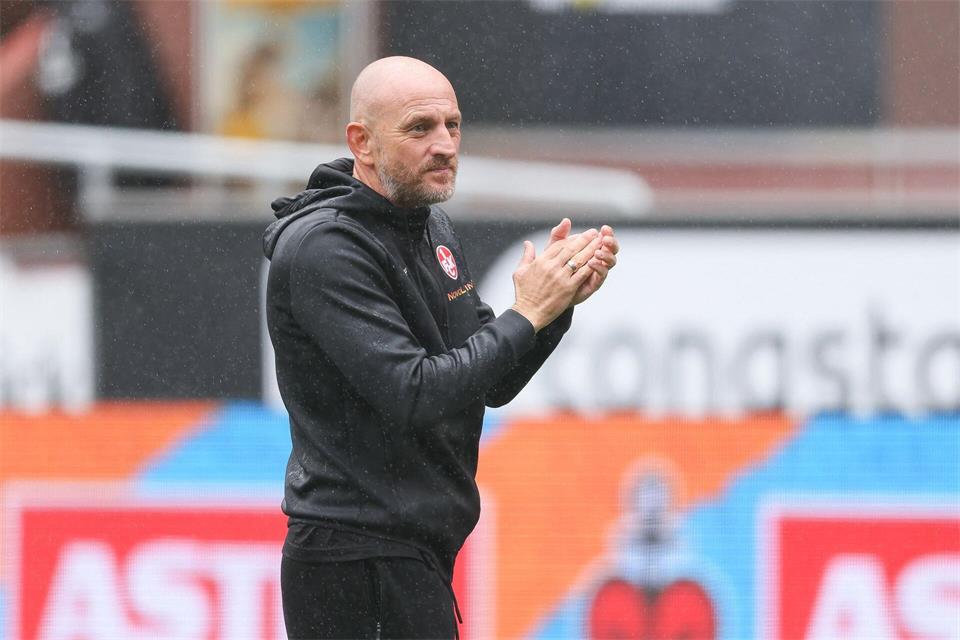 Trainer Torsten Lieberknecht nach dem 2:1-Auswärtserfolg beim FC St. Pauli. Selim Sudheimer/dpa