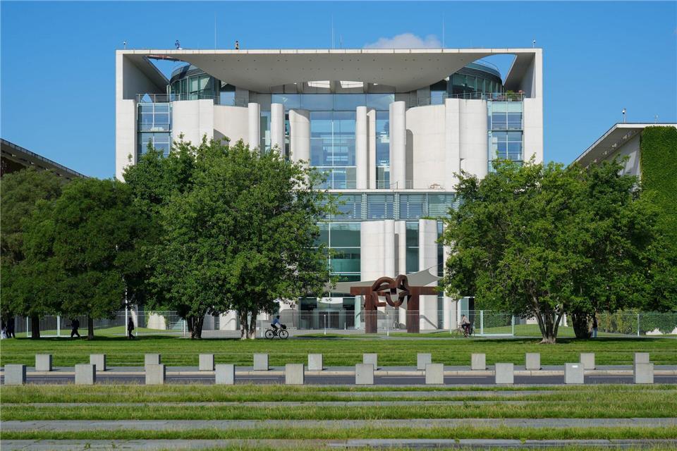 Treffpunkt Kanzleramt: Morgen kommen die Sozialpartner mit den Koalitionsspitzen zusammen. Soeren Stache/dpa