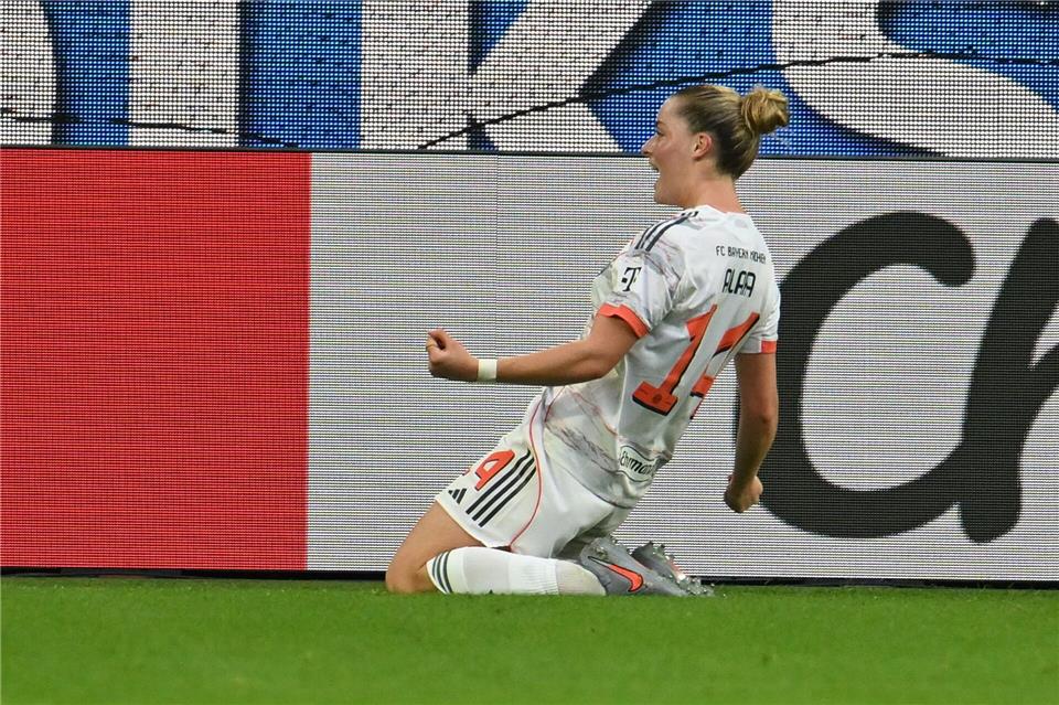 Trifft in Hoffenheim: Nationalspielerin Alara Sehitler. (Archivbild)Swen Pförtner/dpa