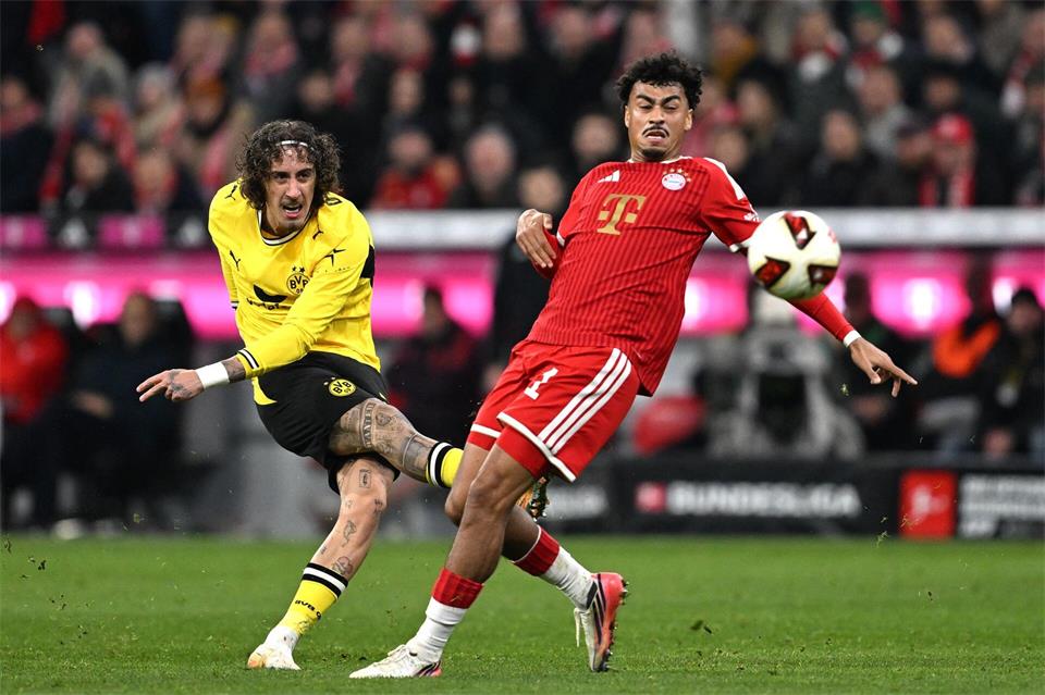 Trifft spät für Dortmund: Fabio Silva (l). Sven Hoppe/dpa