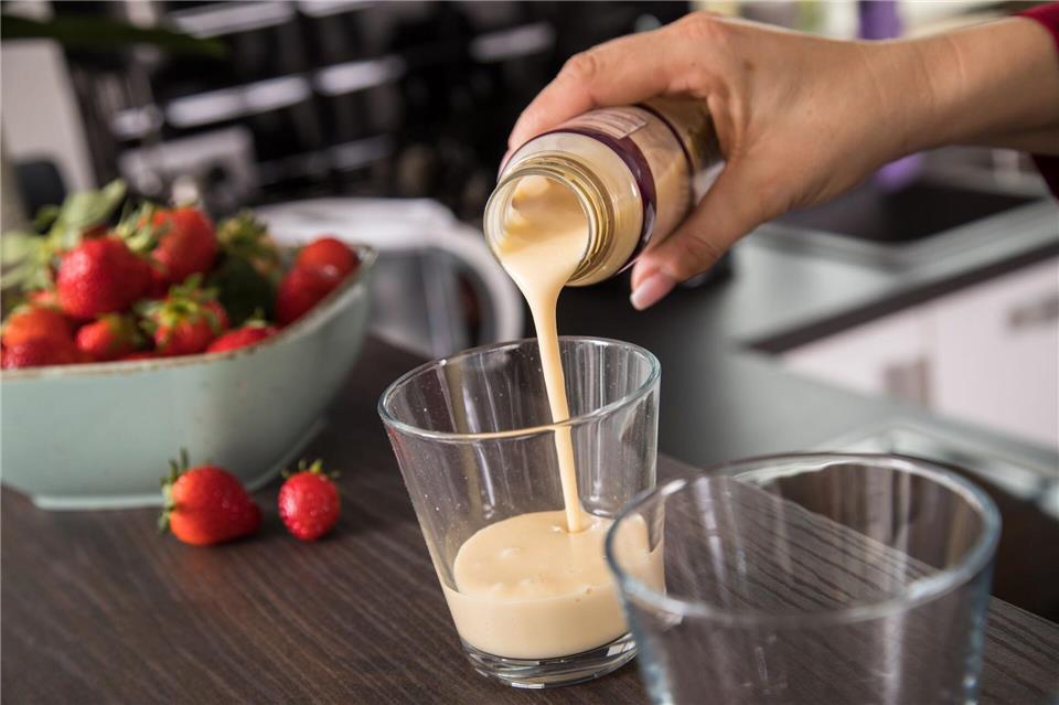 Trinkmahlzeiten versprechen schnelle Sättigung. Doch wie gut funktioniert das?Christin Klose/dpa-tmn