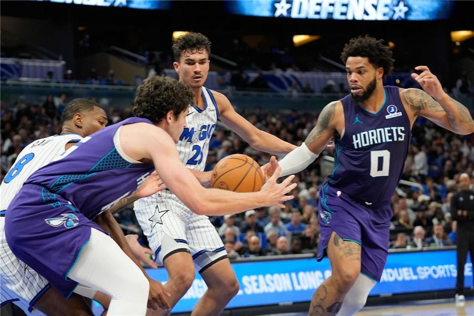 Tristan da Silva und die Orlando Magic hatten gegen die Charlotte Hornets das Nachsehen.John Raoux/AP/dpa