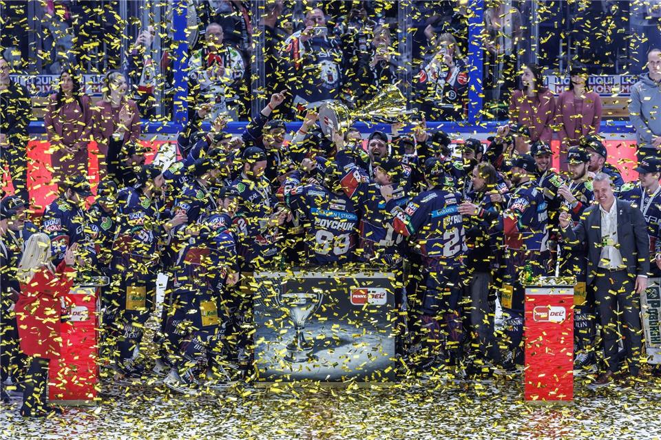Triumphieren am Ende wieder die Eisbären Berlin?Andreas Gora/dpa
