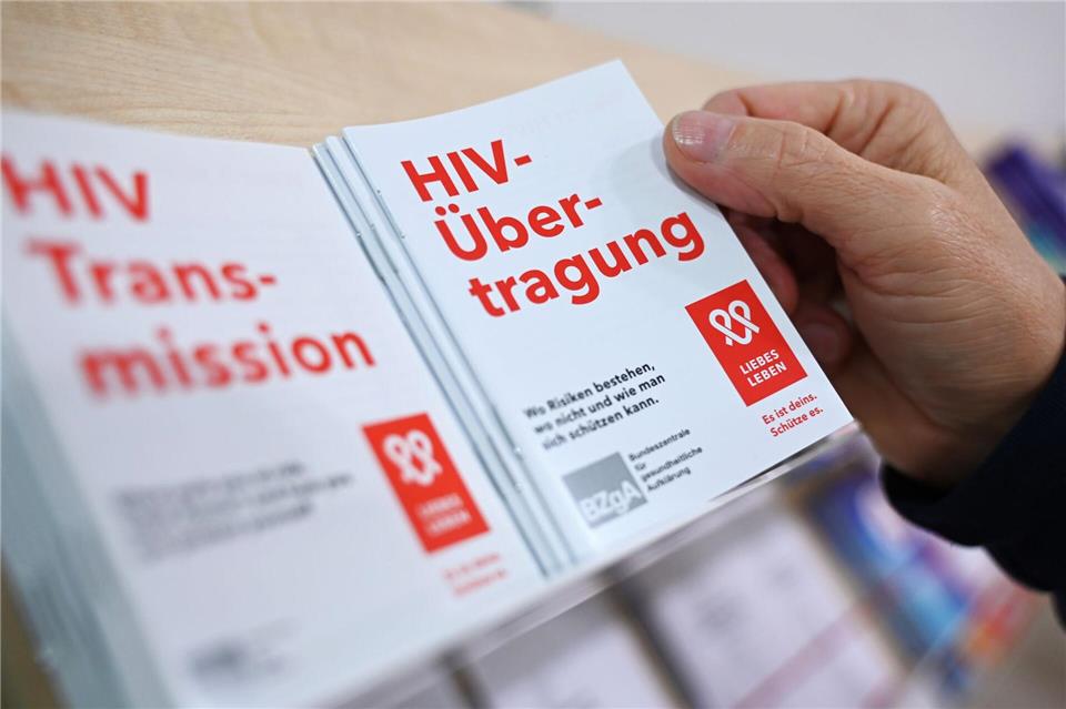 Trotz Aufklärungsarbeit steigen die Zahlen bei HIV. (Archivbild)Elisa Schu/dpa