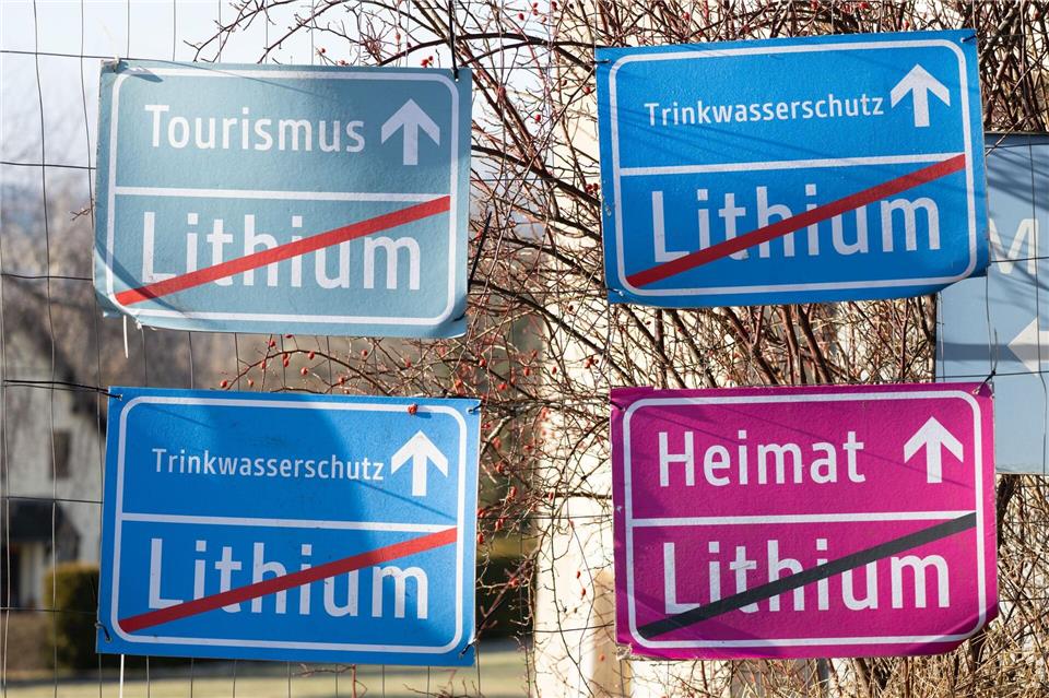 Trotz Bergbau-Tradition im sächsischen Erzgebirge hat der geplante Lithiumabbau längst nicht nur Befürworter: mehrere Bürgerinitiativen sehen die Pläne kritisch. (Archivbild)Sebastian Kahnert/dpa