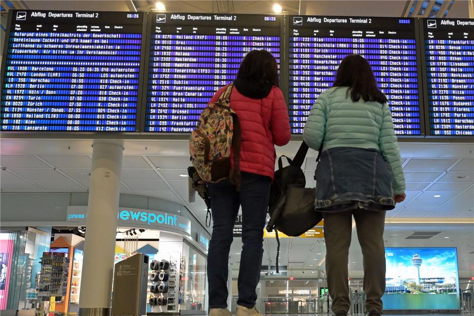 Trotz Piloten-Streik: Es heben auch noch Flugzeuge ab. Malin Wunderlich/dpa