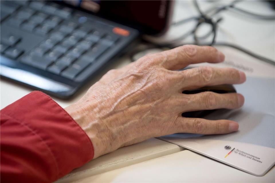 Trotz Rente weiter arbeiten? Die Motive dafür sind laut Regionaldirektion vielfältig. (Symbolbild)picture alliance / dpa