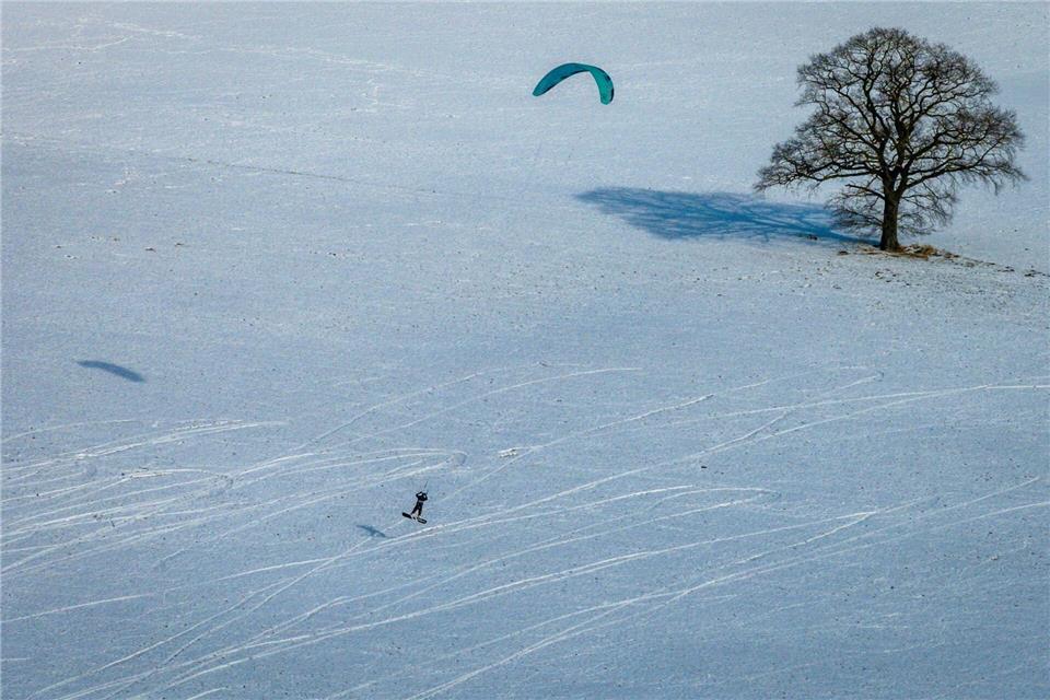 Trotz Schnees und Frosts kann den Äckern Niedersachsens ein zu trockenes Frühjahr bevorstehen. (Symbolbild)Jens Büttner/dpa