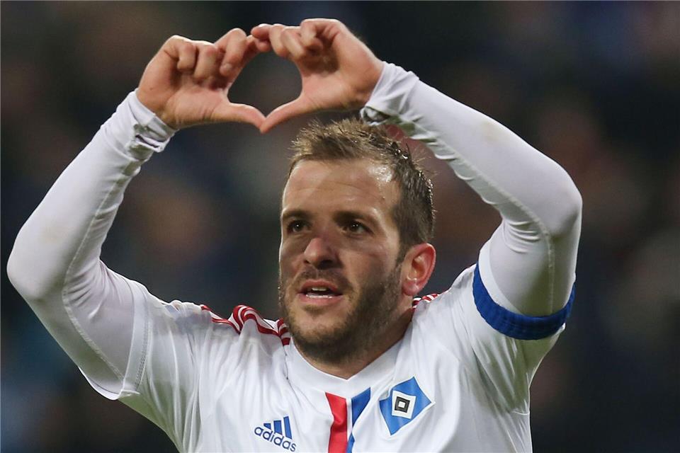 Trotz der Verbundenheit zum HSV traut er dem Bundesliga-Rückkehrer bei den Bayern nicht viel zu. (Archivbild)Malte Christians/dpa