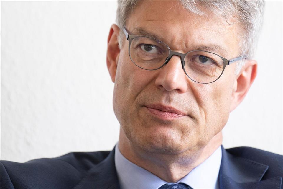 Trotz der jüngsten Entscheidung der EU-Kommission gibt sich Schnieder zuversichtlich. Boris Roessler/dpa