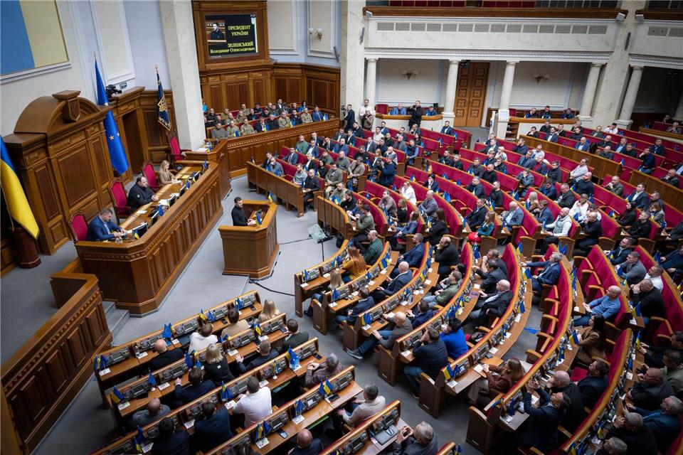 Trotz des laufenden Krieges tagt das ukrainische Parlament weiter. (Archivbild)Press Service Of The President O/Press Service Of The President Of Ukraine/dpa