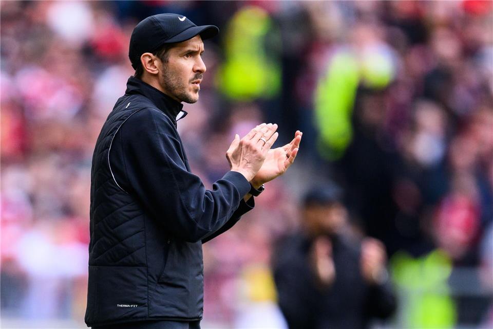 Trotz guter Leistung verloren: Freiburgs Trainer Julian Schuster.Tom Weller/dpa