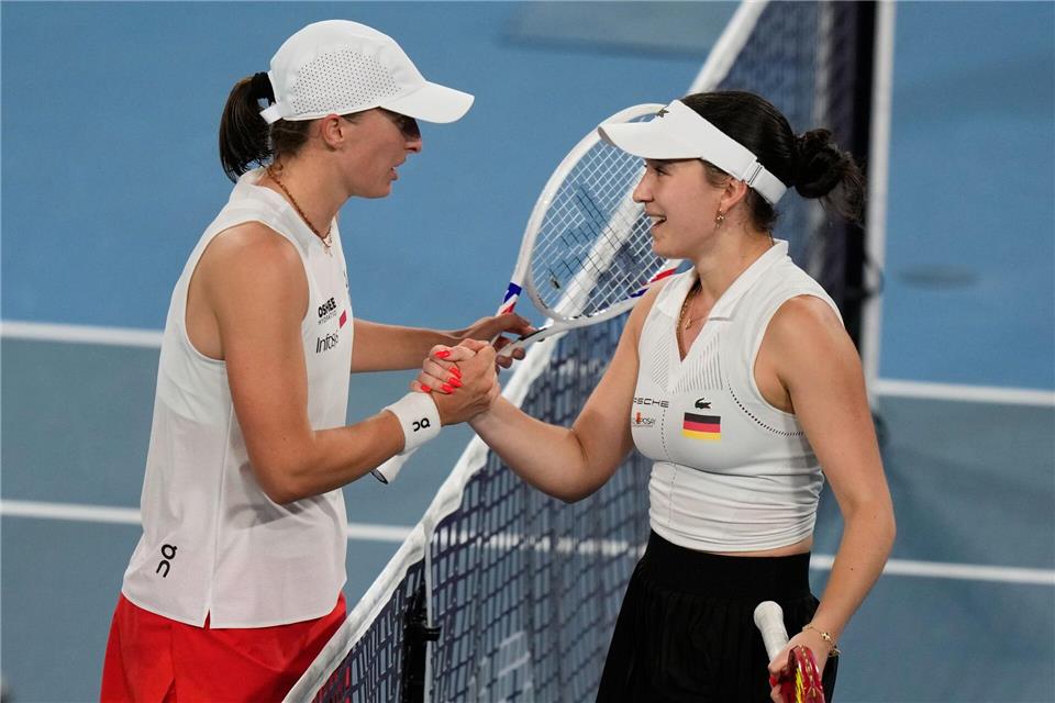 Trotz starker Leistung musste sich Eva Lys gegen Iga Swiatek geschlagen geben.Rick Rycroft/AP/dpa