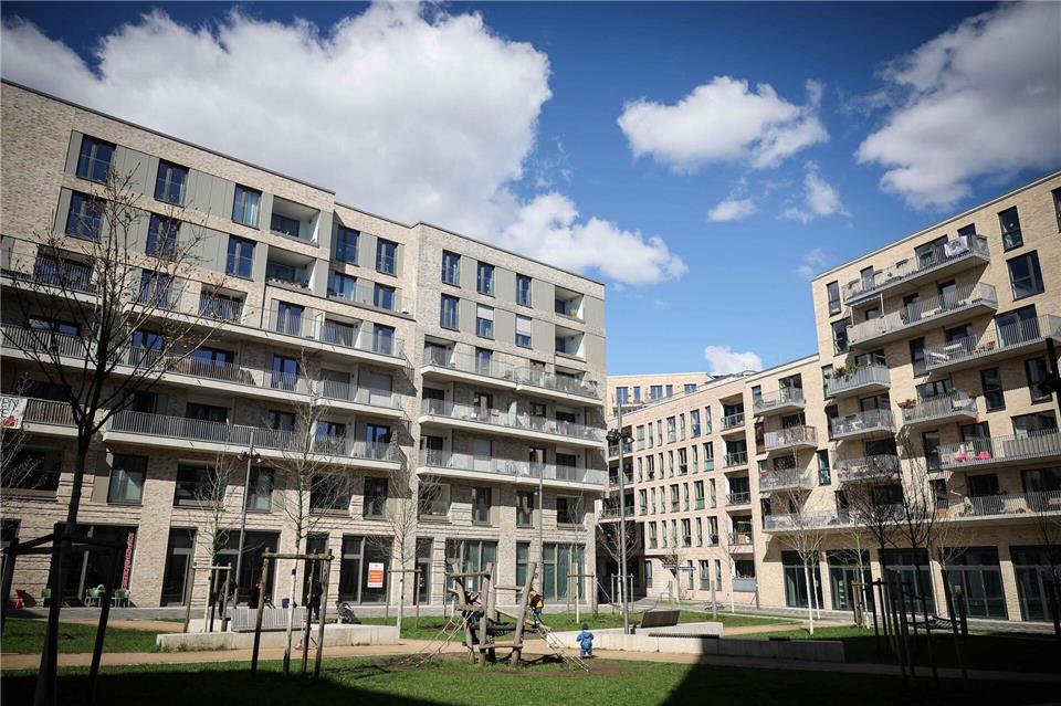 Trotz steigender Immobilienpreise: Die Deutschen wohnen auf immer mehr Quadratmetern (Archivbild)Christian Charisius/dpa