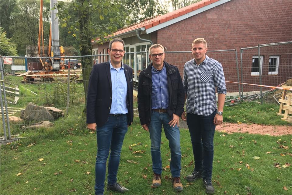 Trotz weiterer Verzögerungen beim Bau schauen Andreas Grotendorst, Stefan Bröker und Felix Roring positiv in die Zukunft. 