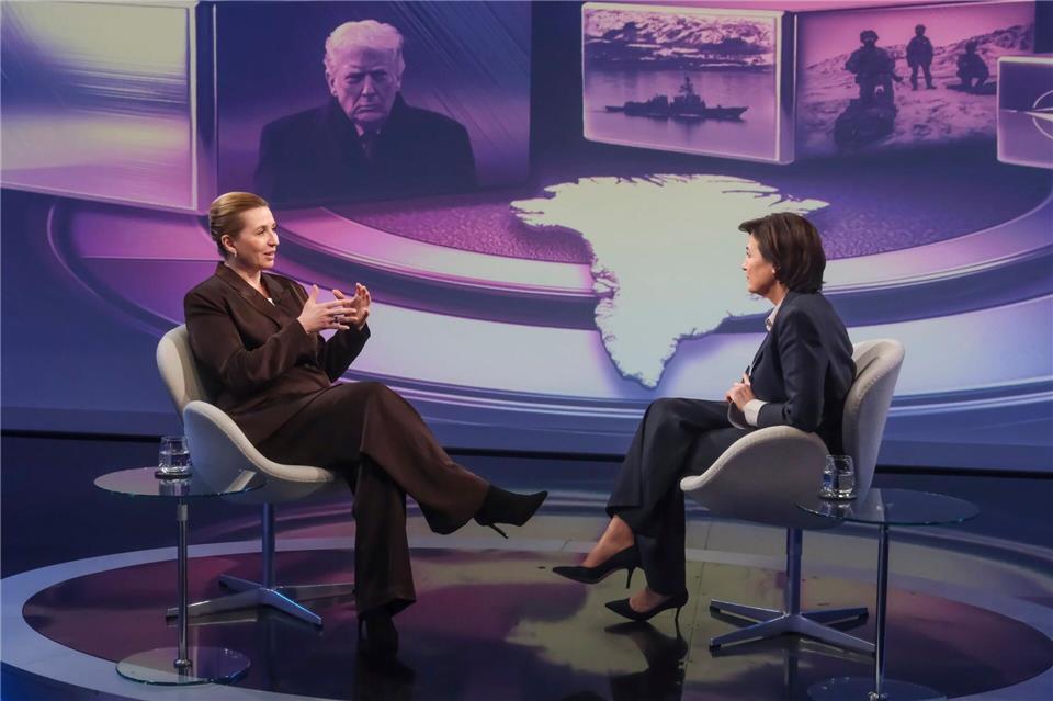 Trotzdem will die Dänin nach eigenen Worten alles tun, um zu einer Einigung mit den USA im Grönland-Konflikt zu kommen.Oliver Ziebe/WDR/dpa