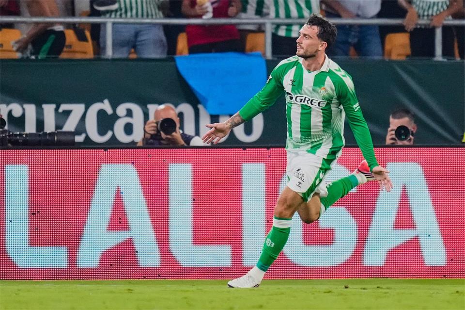 Troy Parrott traf gegen Real Madrid.Jose Breton/AP/dpa