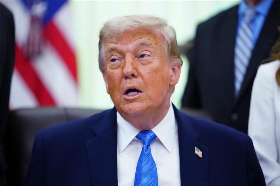 Trump droht dem Iran mit neuen Angriffen. Julia Demaree Nikhinson/AP/dpa