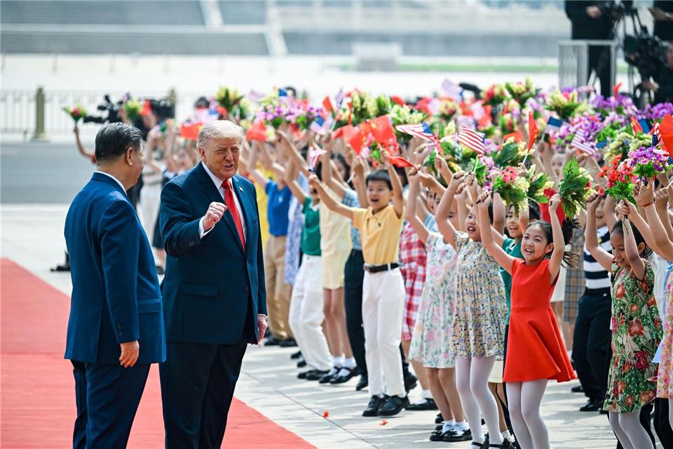 Trump fand die Kinder toll. Kenny Holston/Pool The New York Times/AP/dpa