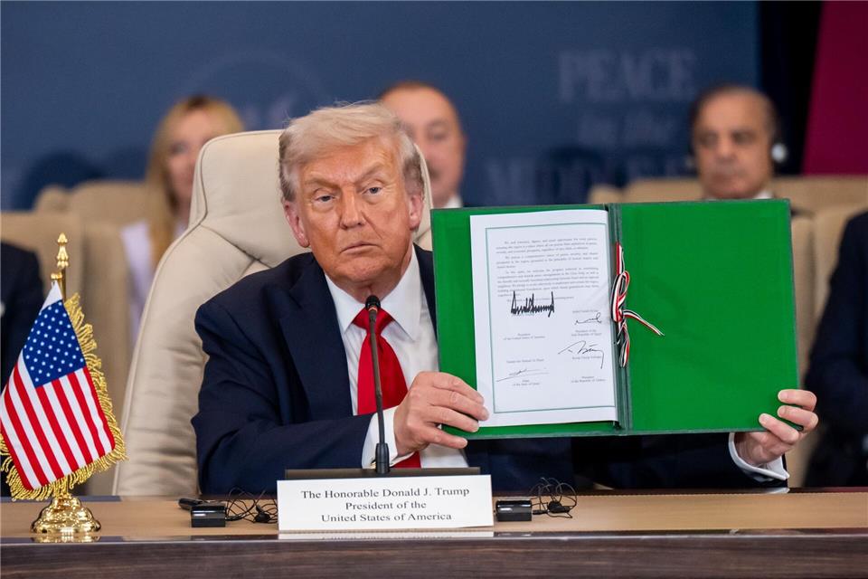 Trump feiert die Einigung als historisch - aber wie tragfähig ist sie wirklich?Michael Kappeler/dpa