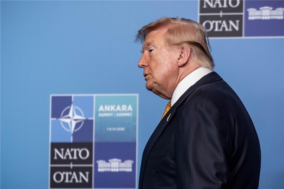 Trump geht beim Gipfel auf die Europäer los.Michael Kappeler/dpa