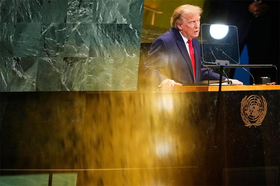 Trump hat seinen Iran-Krieg vor den Vereinten Nationen verteidigt.Yuki Iwamura/AP/dpa