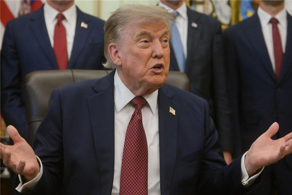 Trump ist als vehementer Windkraftgegner bekannt. (Archivbild)Rod Lamkey/FR172078 AP/dpa
