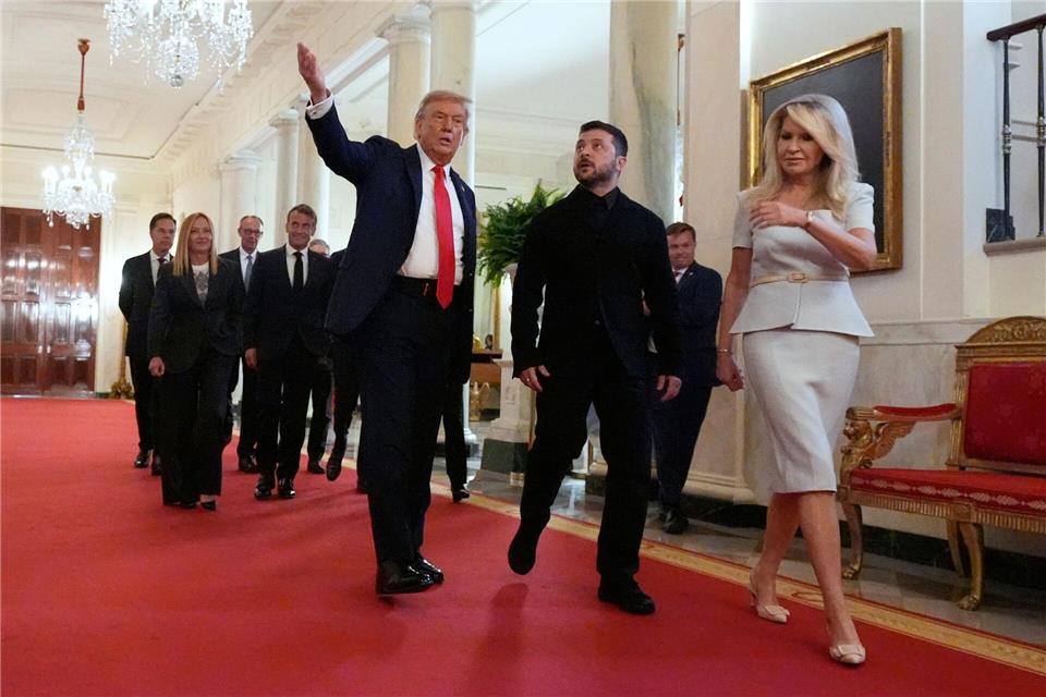 Trump sagt, er fand es „besser“, wenn sich Selenskyj und Putin zunächst ohne ihn treffen. Alex Brandon/AP/dpa