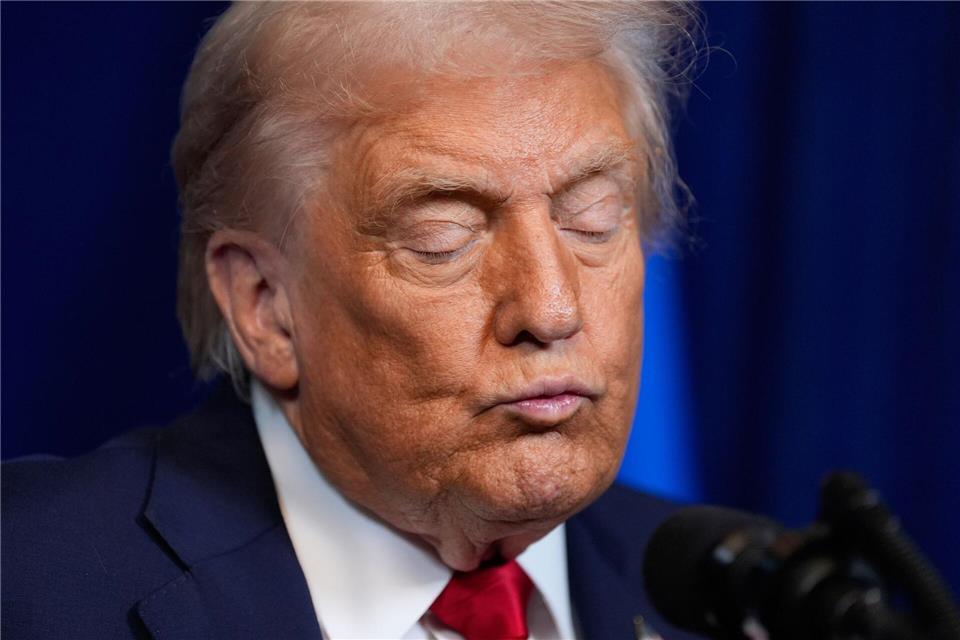 Trump sagt, er sei von Putin über den Angriff informiert worden. Alex Brandon/AP/dpa