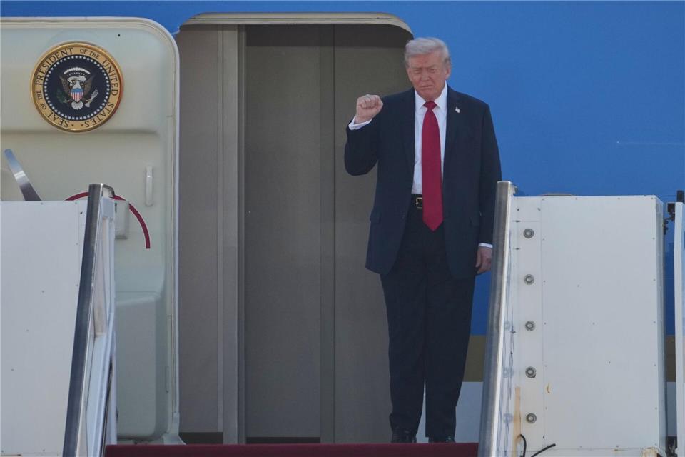 Trumps Triumph in Nahost: wie ihm das gelang Trump setzte sich in den Verhandlungen durch. Ariel Schalit/AP/dpa