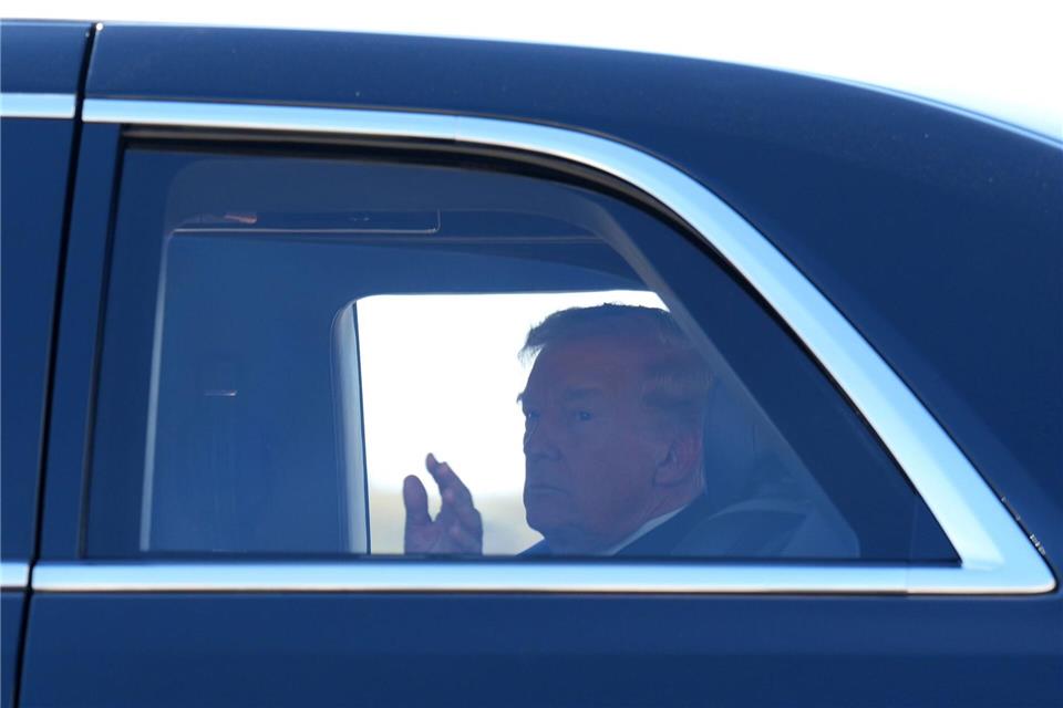 Trump spielt das Problem der Benzinpreise herunter (Archivbild).Mark Schiefelbein/AP/dpa