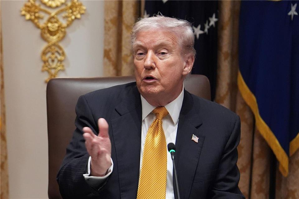 Trump spricht wieder über ein mögliches Treffen mit Putin. Evan Vucci/AP/dpa