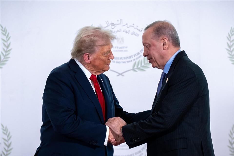 Trump und Erdogan pflegen eine enge Beziehung. (Archivbild)Michael Kappeler/dpa
