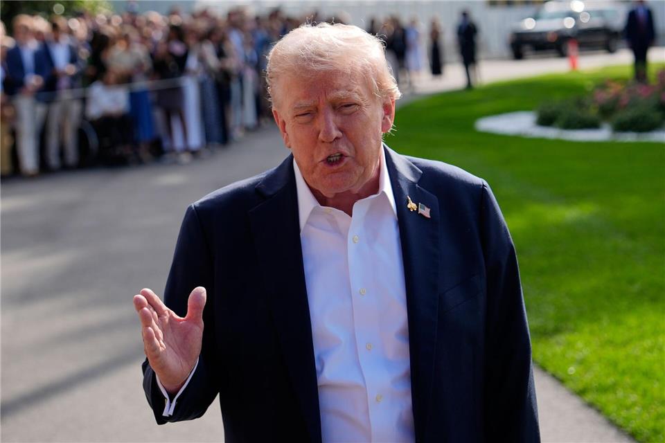 Trump und die Demokraten beschuldigen sich gegenseitig, für einen möglichen baldigen „Shutdown“ verantwortlich zu sein. Julia Demaree Nikhinson/AP/dpa