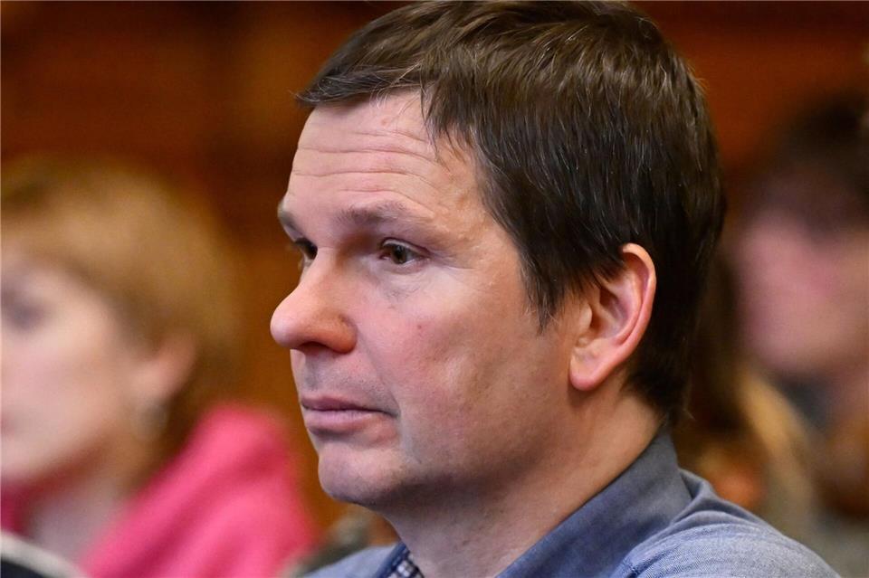 T.s Vater Wolfram Jarosch prangerte das Urteil als Ergebnis eines „Schauprozesses“ an. Denes Erdos/AP/dpa